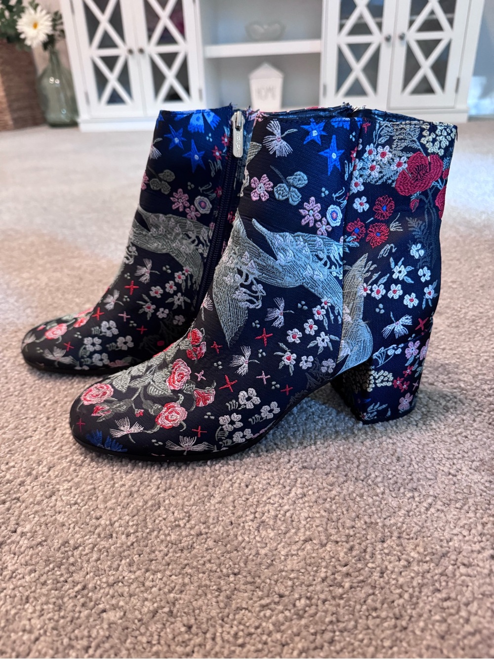 Floral Tapestry Embroidered Block Heel Booties Indigo Rd Size 9M - Picture 3 of 9
